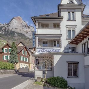 Hirschen Backpacker-Hotel&Pub